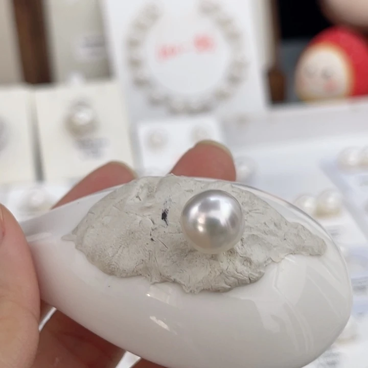 未镶嵌裸珠海水珍珠近正圆11mm无暇皮细