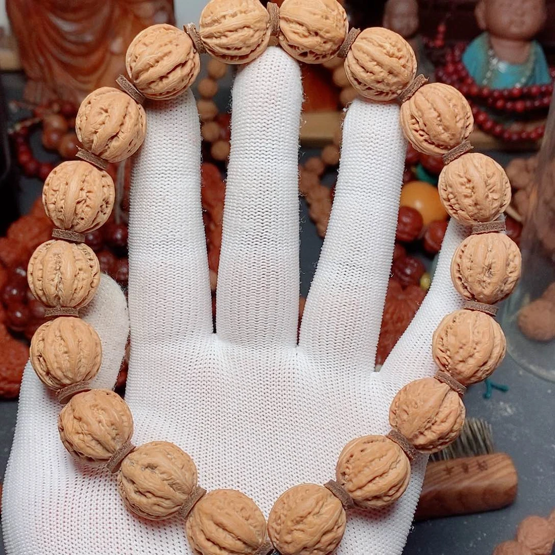 文玩核桃吊坠18粗筋大八棱