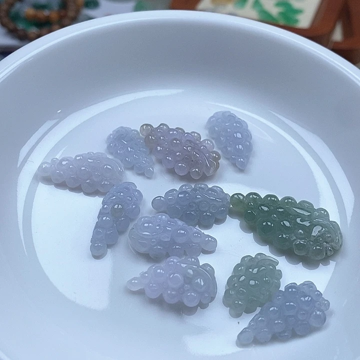翡翠未镶嵌吊坠(不含链)一个30
