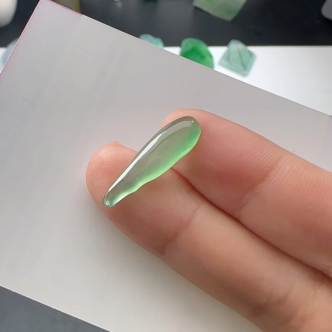 定制翡翠未镶嵌材料