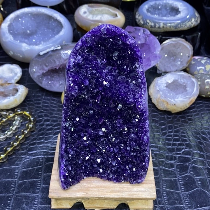 福利紫晶镇未镶嵌水晶