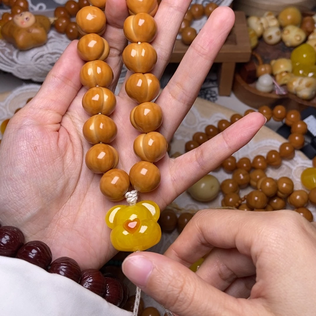 吊坠猴头核桃高定屁桃卡16