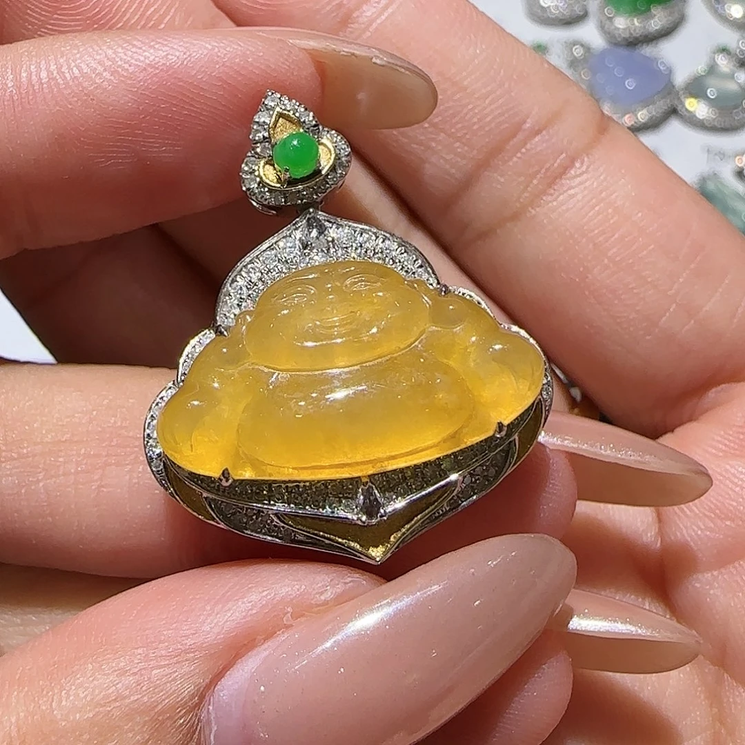 【闪购商品】颈饰18K金镶嵌翡翠天然