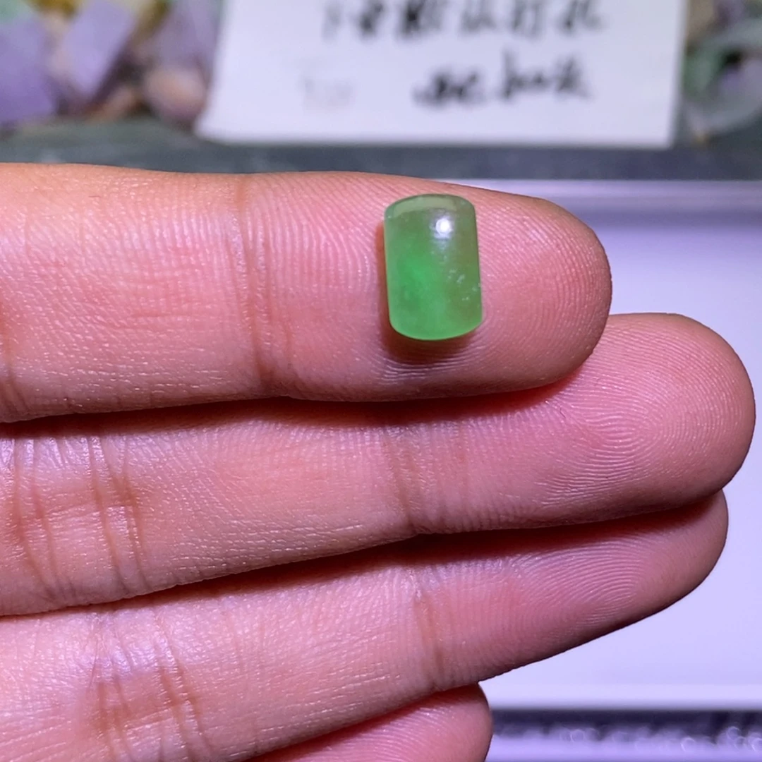 翡翠未镶嵌颈饰吊坠