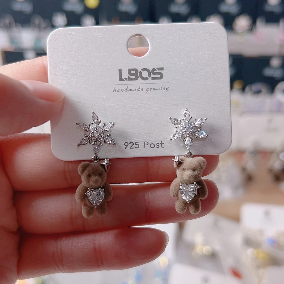 锆石纯铜合金耳环的