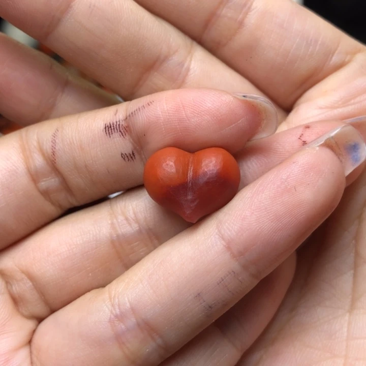 南红玛瑙未镶嵌颈饰迷***妈