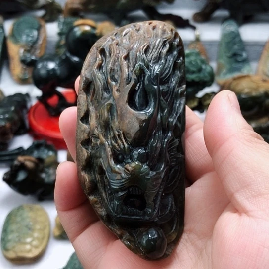 岫岩河磨玉（透闪石质玉）把件未镶嵌