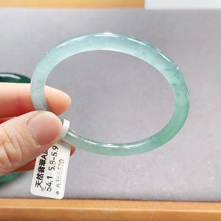 【闪购商品】翡翠手镯（圆镯）未镶嵌