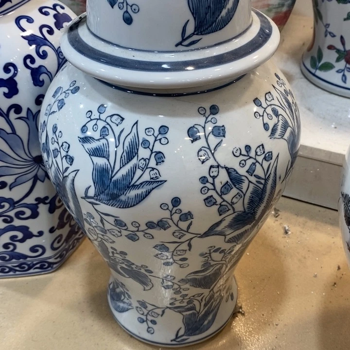 【闪购商品】摆件春*禾青花瓷将军罐一个