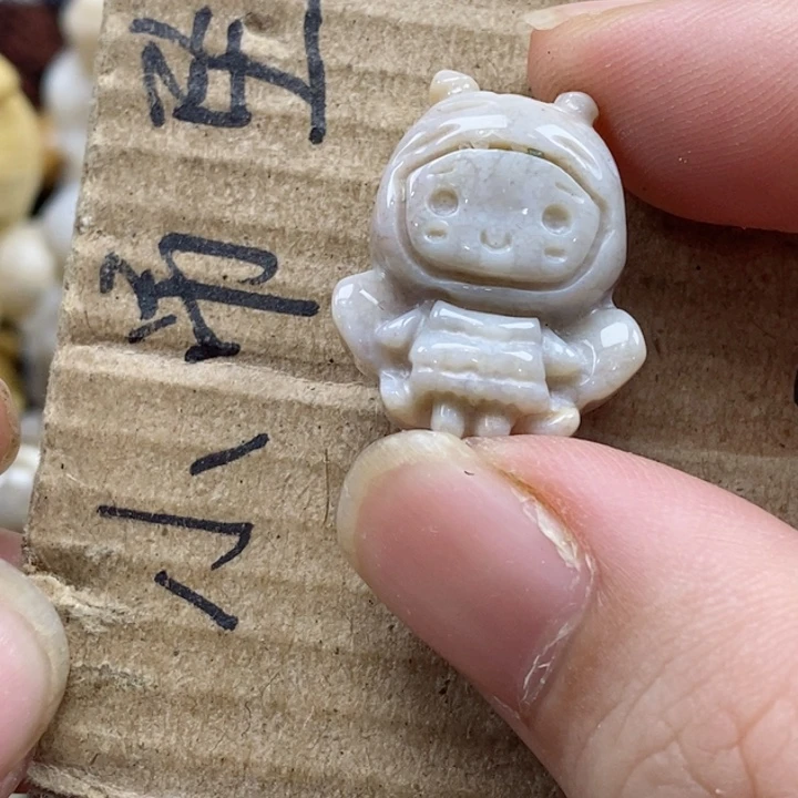 颈饰未镶嵌硅化珊瑚（珊瑚玉）s*浪