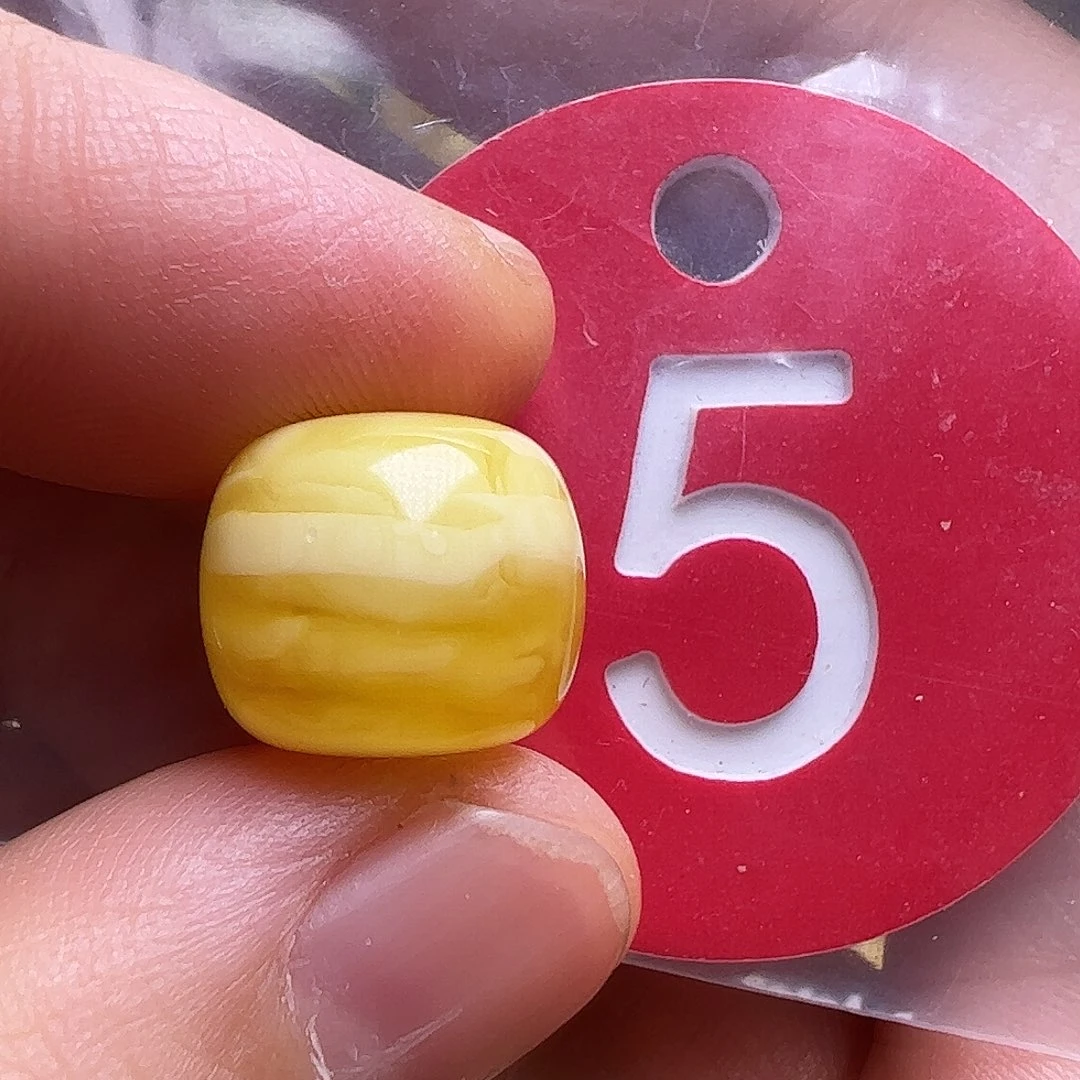 蜜蜡未镶嵌珠宝奇石12.6m m