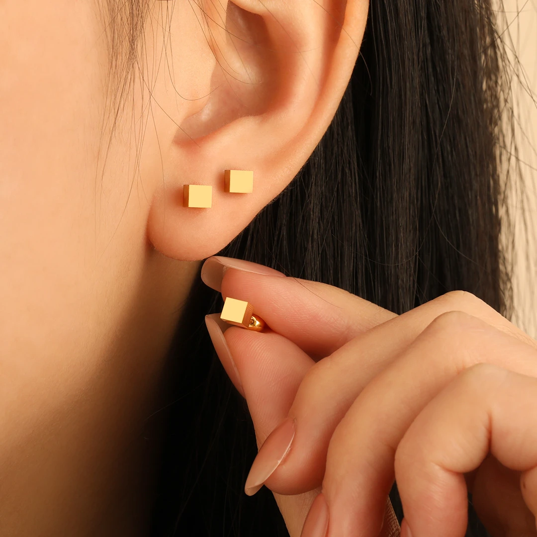 钛钢耳饰 睡觉不用摘方块耳钉耳骨钉螺丝防丢耳环高级感耳饰