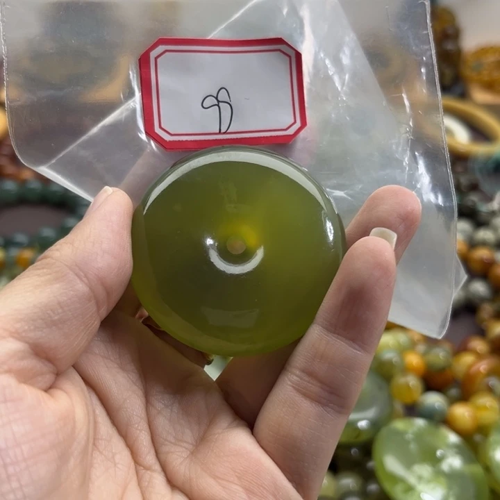 石***妹未镶嵌蛇纹石玉手链