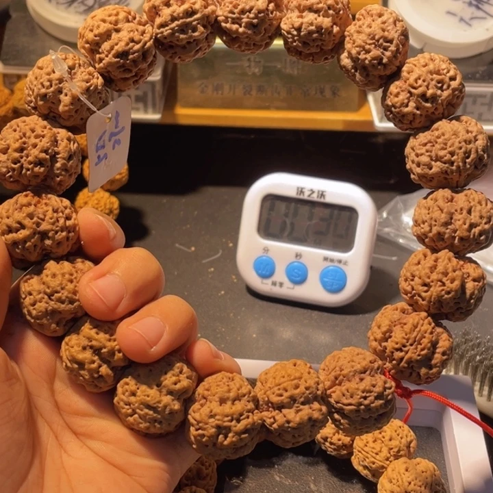 更***蓝金刚菩提手串这个