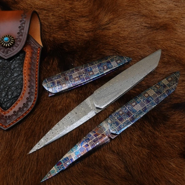 源头直供：马赛克人脸纹瑞粉大马士革折刀收藏级别表面无螺丝工艺