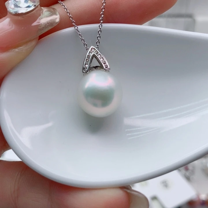 银S925镶嵌淡水珍珠吊坠(赠链)
