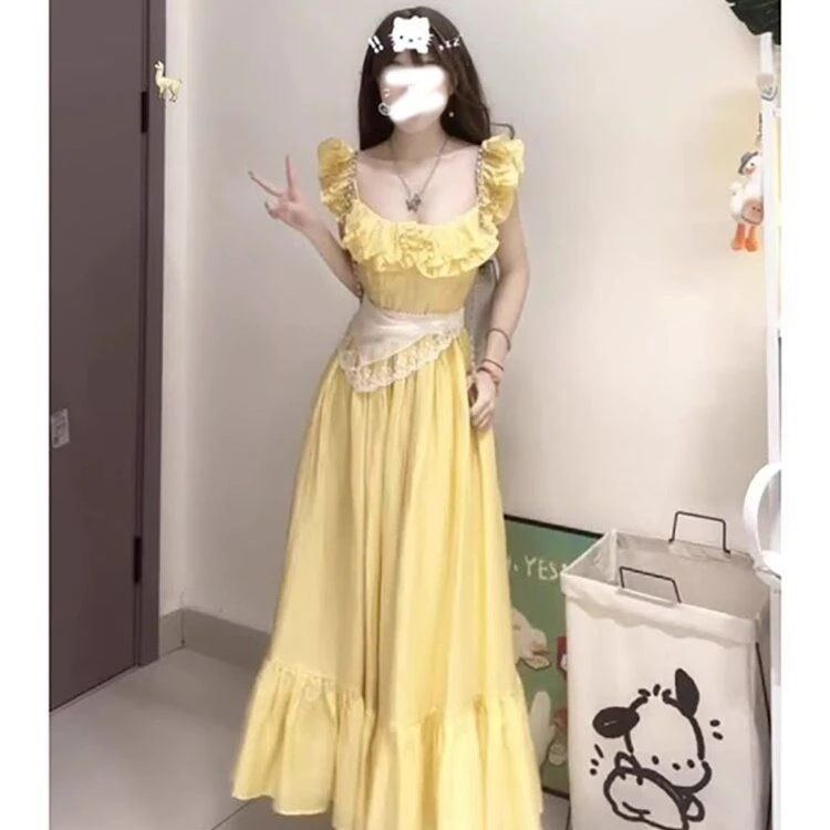 在逃公主裙子收腰气质高级感法式甜美黄色小飞袖连衣裙