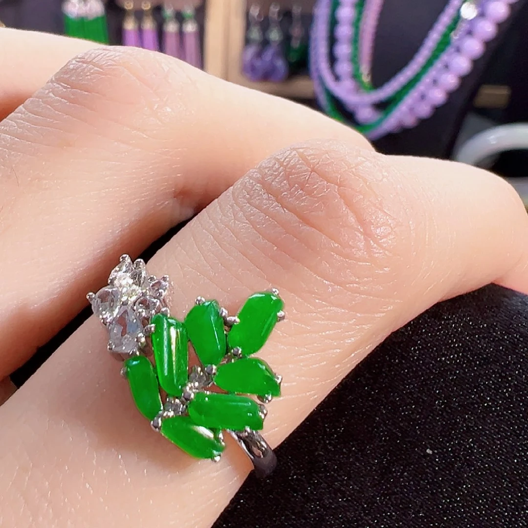 翡翠18K金镶嵌耳饰签收后24小时鉴赏期