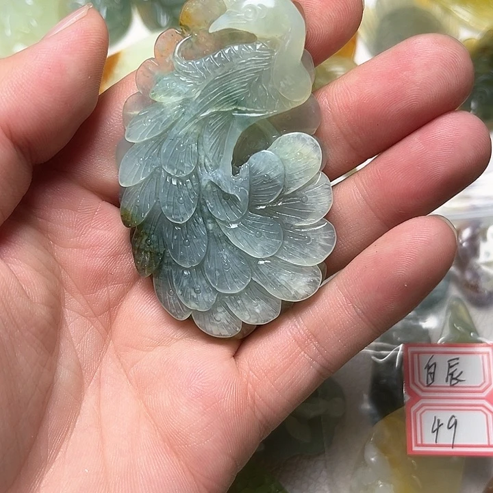 蛇纹石玉颈饰未镶嵌白*