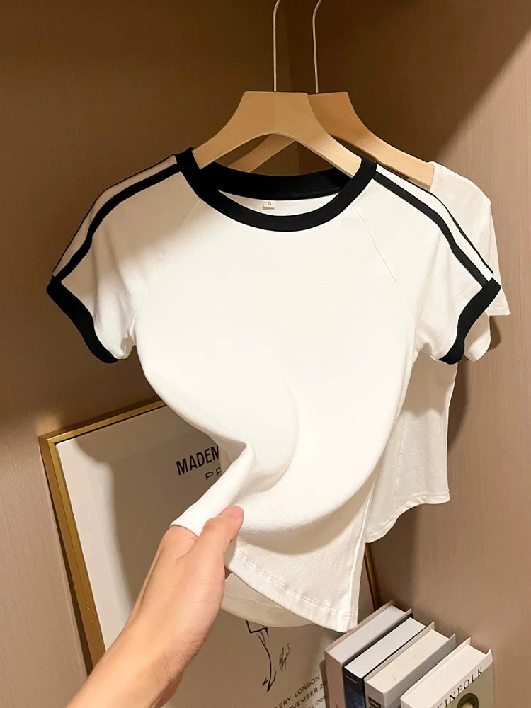 短袖T恤女2025白色夏季撞色圆领条纹休闲时髦独特修身上衣打底衫