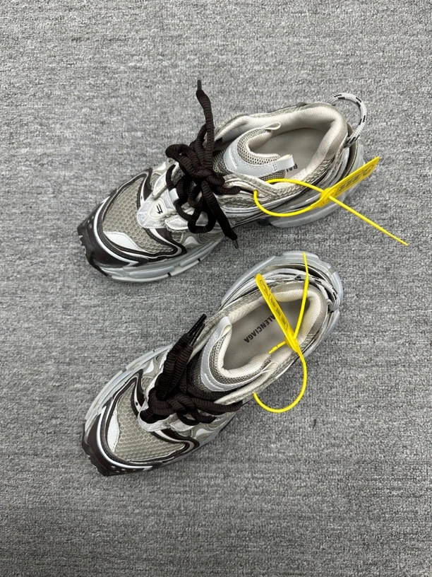 99新 Balenciaga/巴黎世家 40 巴黎世家runner 老爹鞋灰棕色