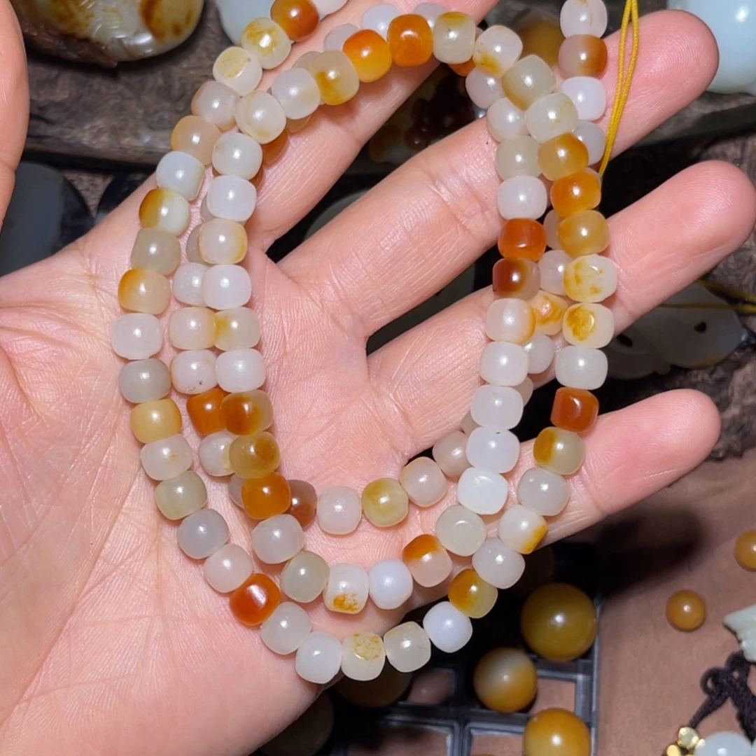 和田玉未镶嵌车挂卡7