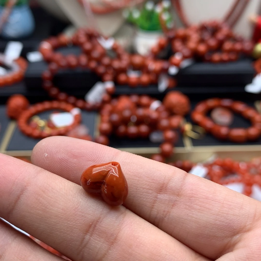 独***放南红玛瑙配饰未镶嵌