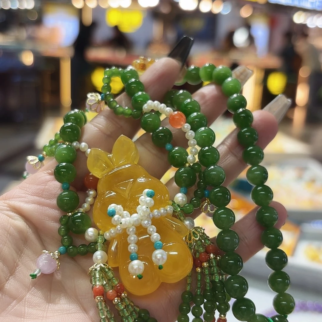 琥珀颈饰未镶嵌琥珀