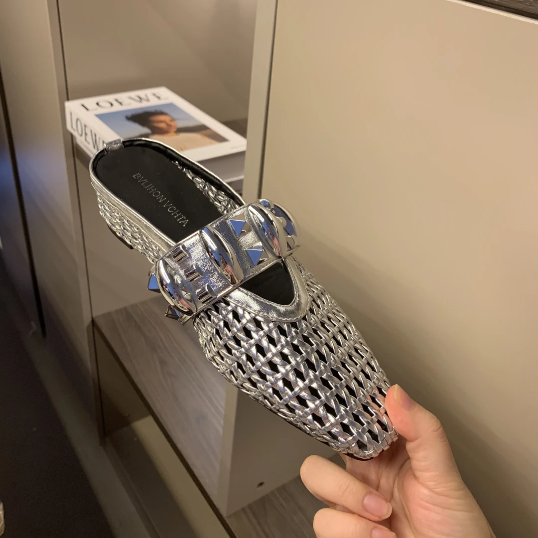 法式新款2025夏季时尚气质百搭半拖鞋子外穿一脚蹬懒人缕空包头拖