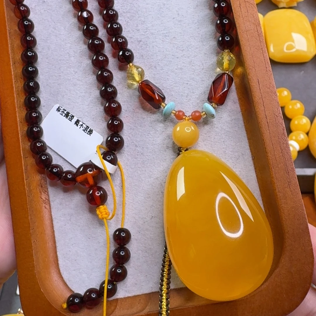 蜜蜡毛衣链未镶嵌