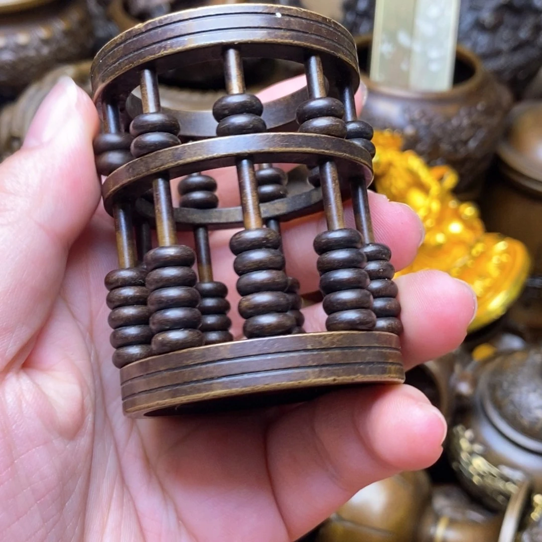 铜器摆件做工精良