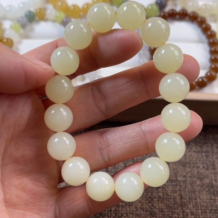 ****哥和田玉未镶嵌手串福利款