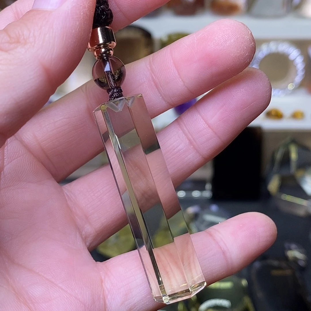 吊坠(赠链)未镶嵌水晶