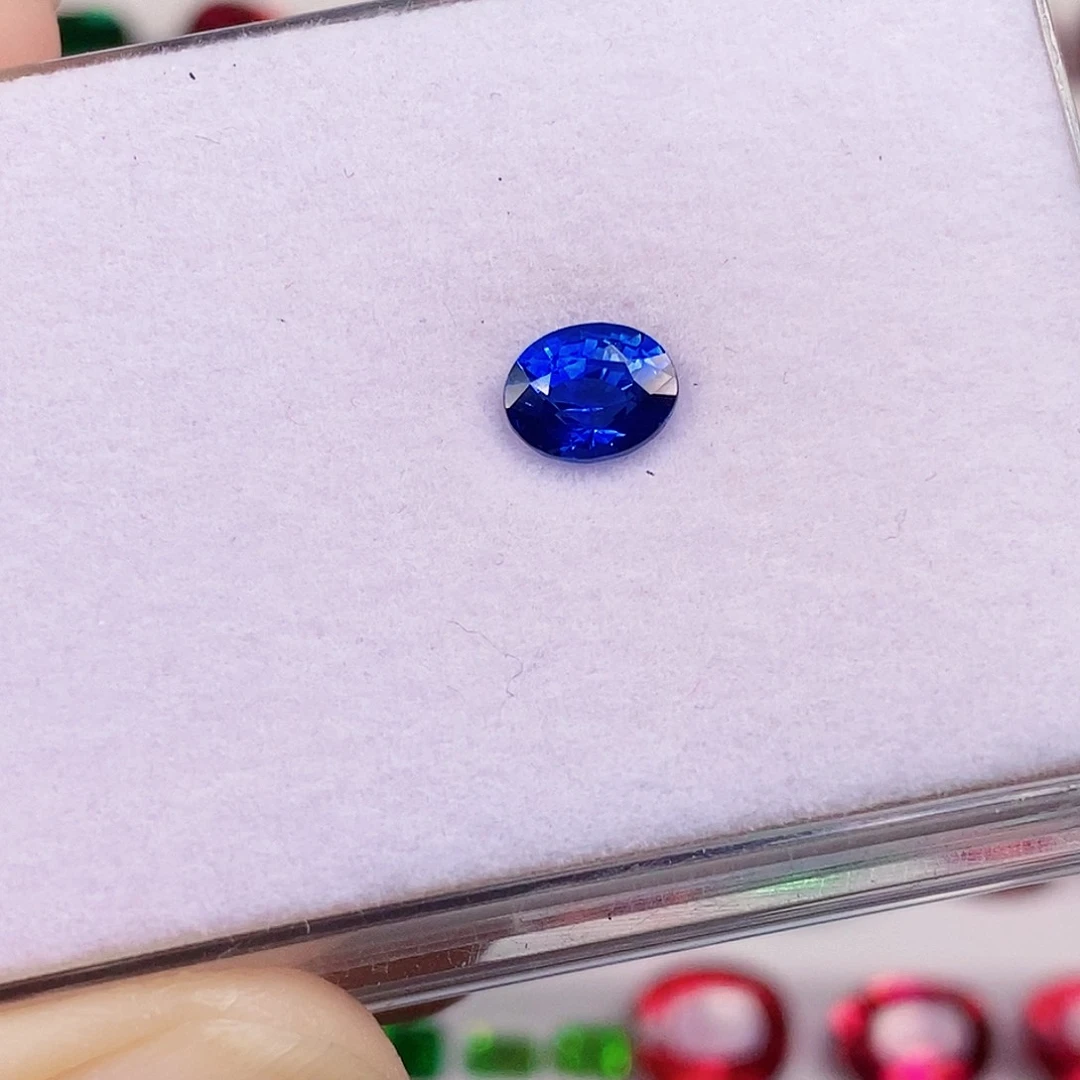 蓝宝石裸石1.08ct天然皇家蓝蓝宝石裸石带证书