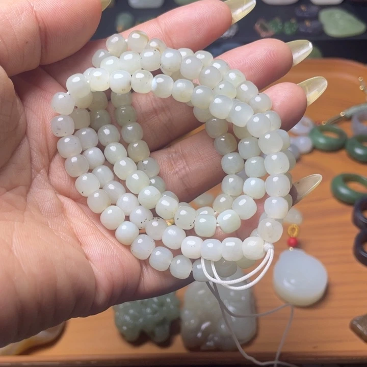 和田玉未镶嵌珠宝奇石