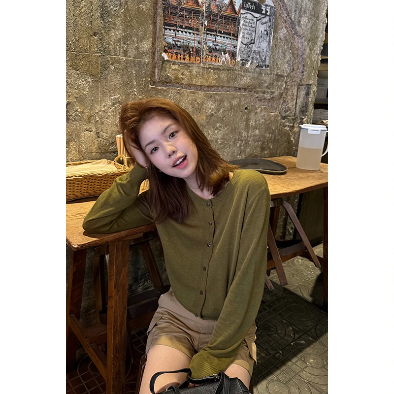 Tuuuh【秋日抹茶】圆领系扣针织开衫女毛衣单排扣薄外套M36755TU53