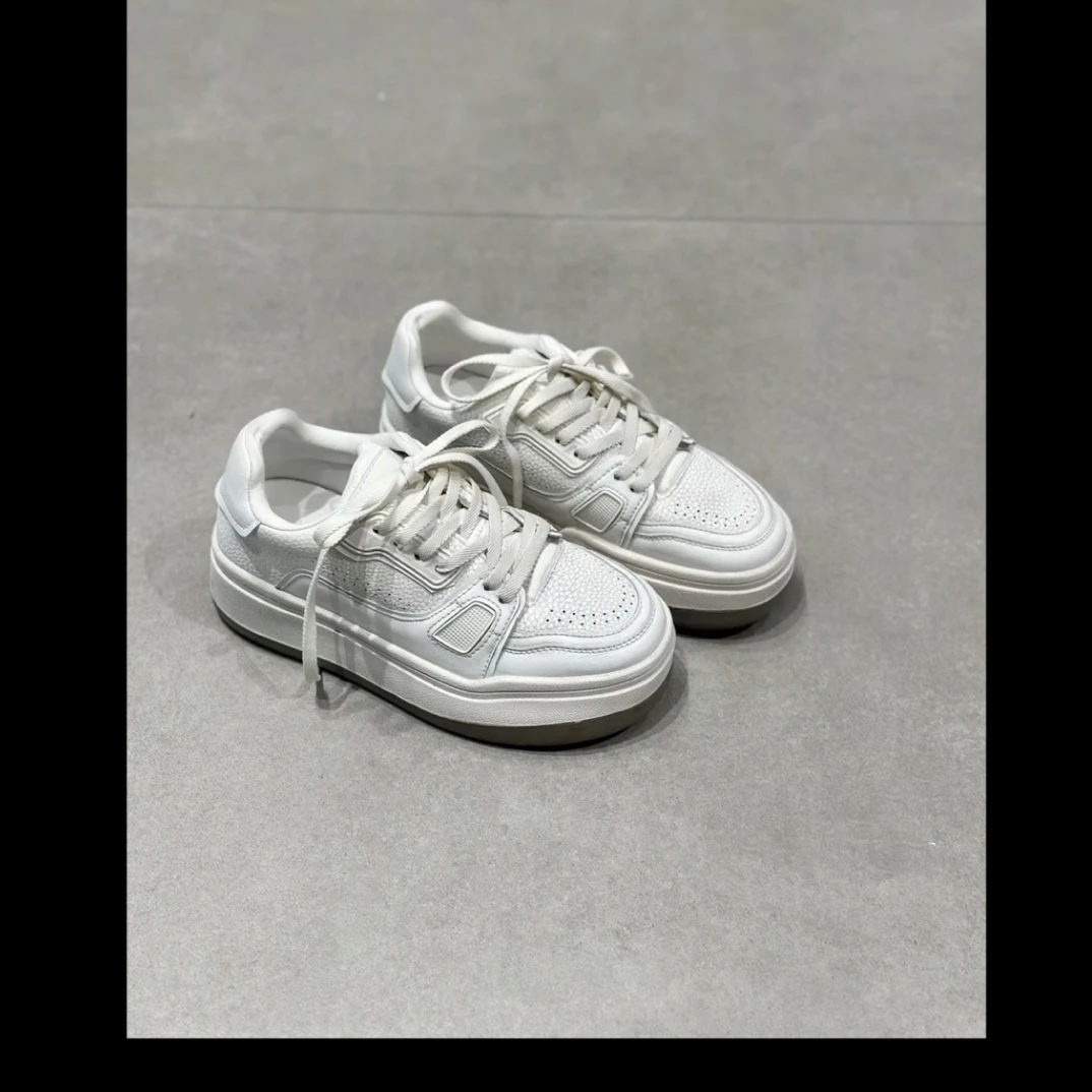 小胖丁复古白真皮厚底百搭休闲小白鞋