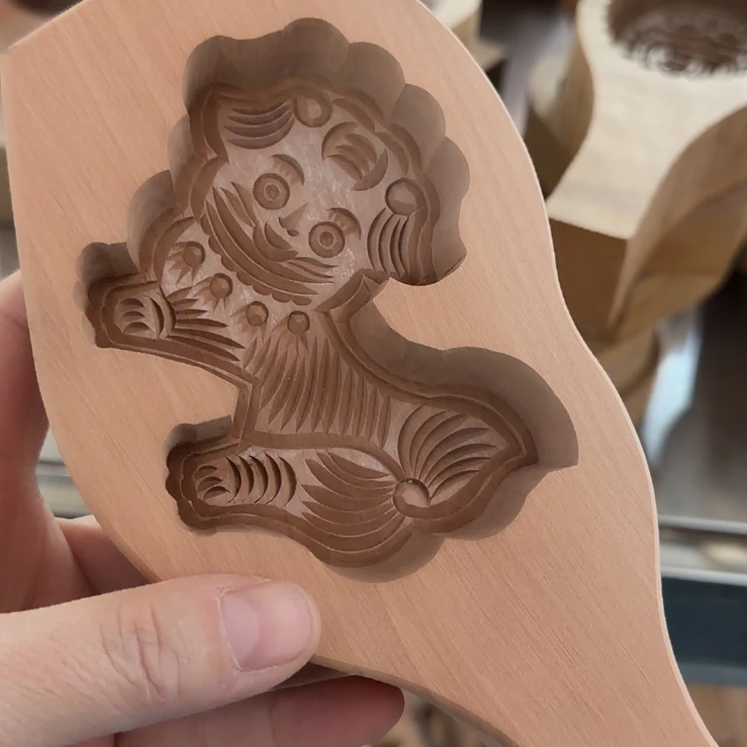 梨木精雕作品小动物模具