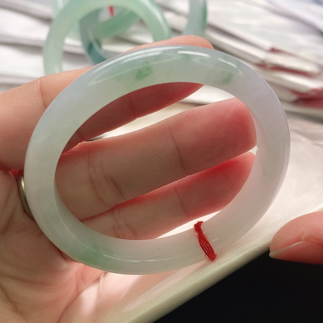 翡翠未镶嵌手镯贵妃49