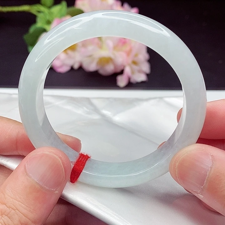 翡翠手镯未镶嵌56.8圈