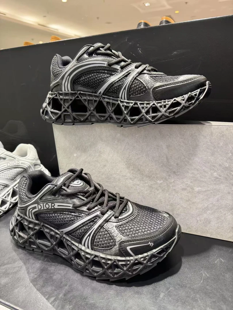 未使用 DIOR/迪奥 DIOR迪奥 B35 黑色鞋子