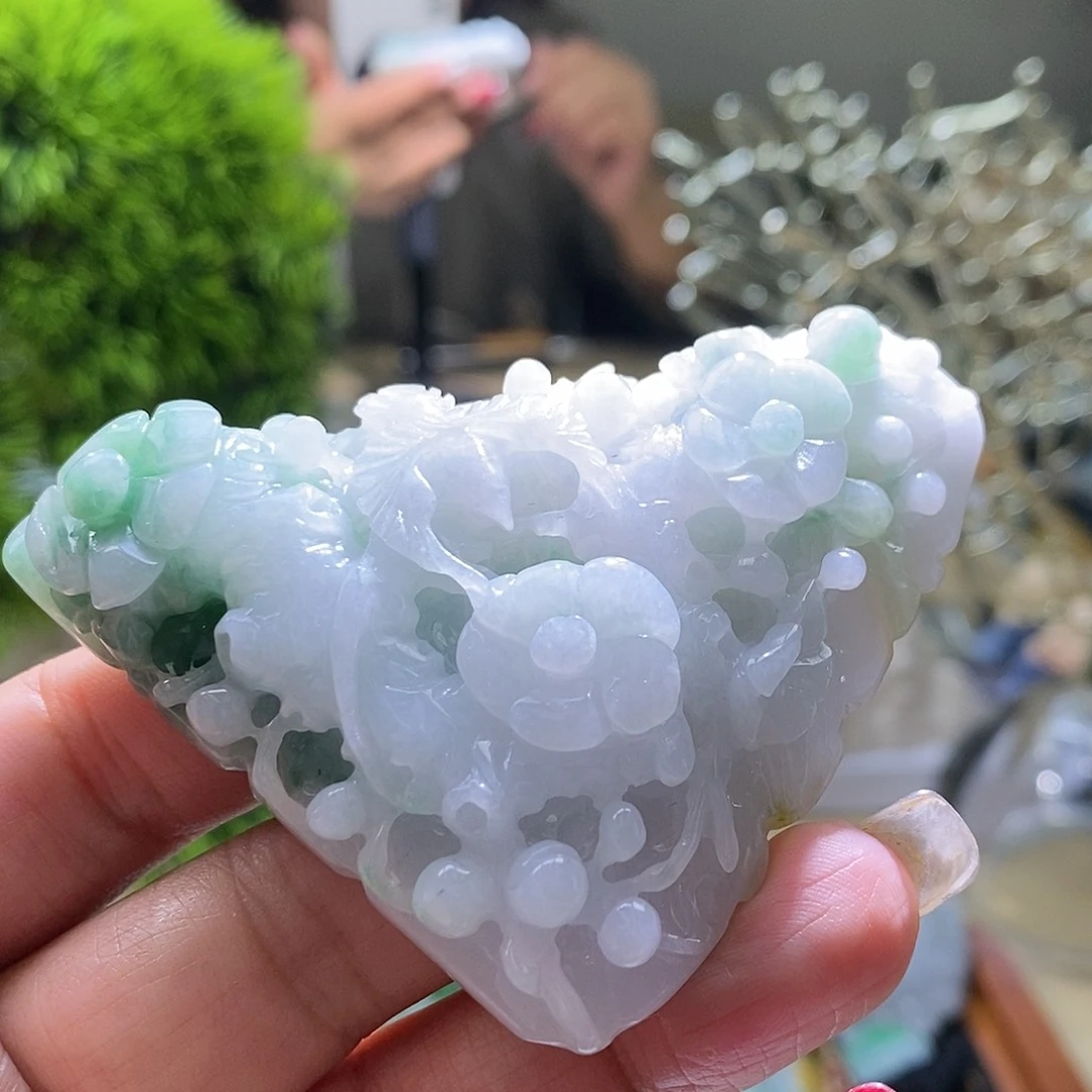 【闪购商品】翡翠颈饰未镶嵌喜上眉梢