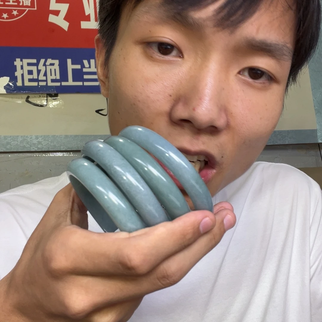 翡翠未镶嵌颈饰多样性拍一发一翡翠