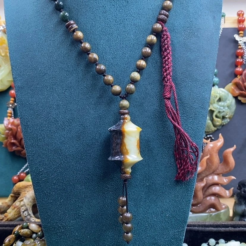 【闪购商品】未镶嵌蛇纹石玉吊坠