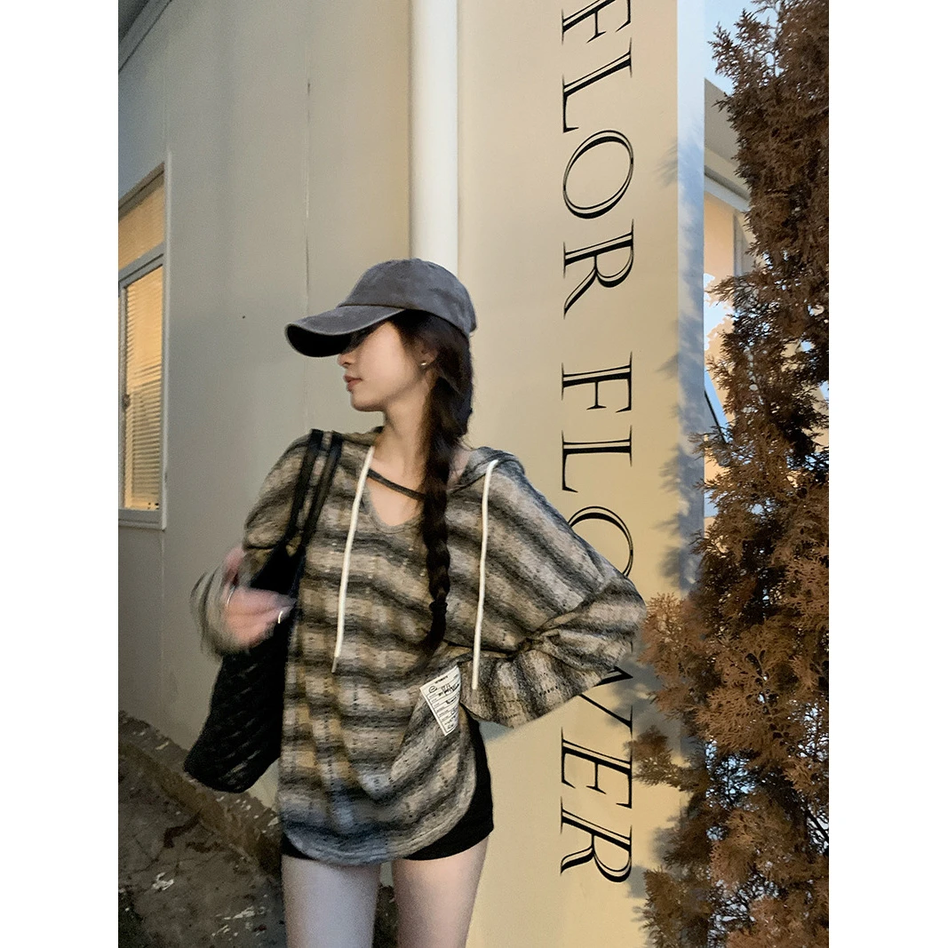 条纹镂空连帽针织衫女秋季长袖套头毛衣外套复古宽松上衣慵懒风
