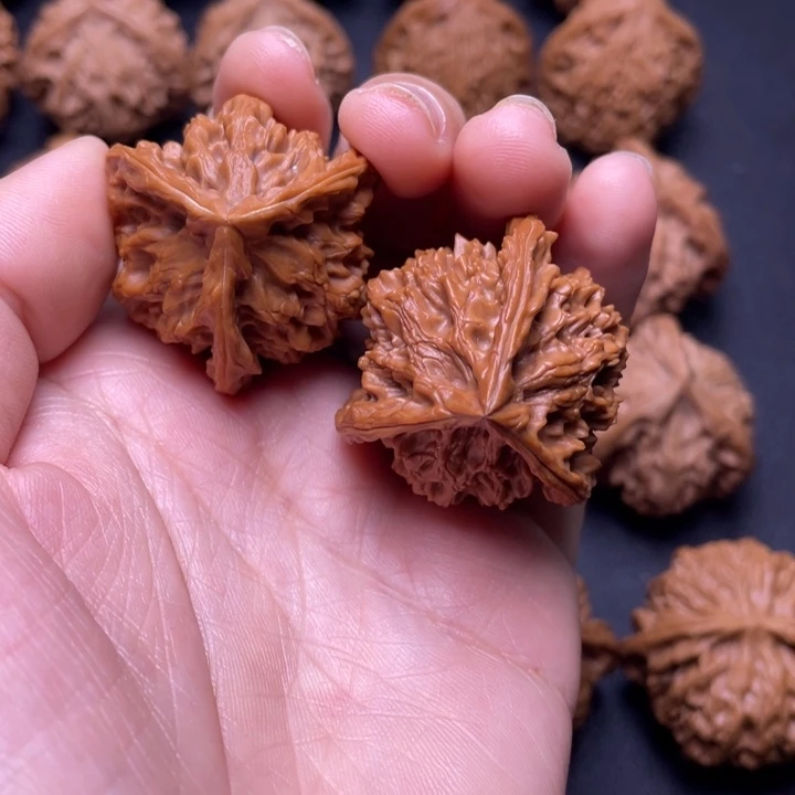 吊坠文玩核桃盘山三棱