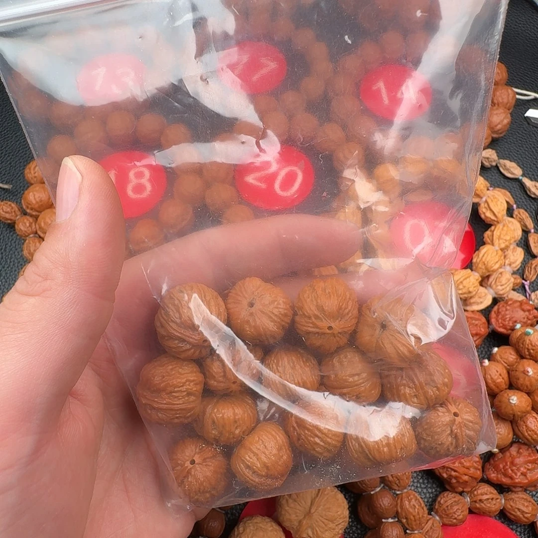 侥***河吊坠文玩核桃肥蛙穿好发货