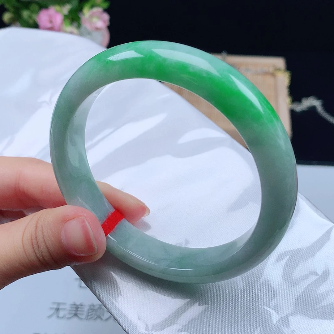 翡翠未镶嵌手镯631