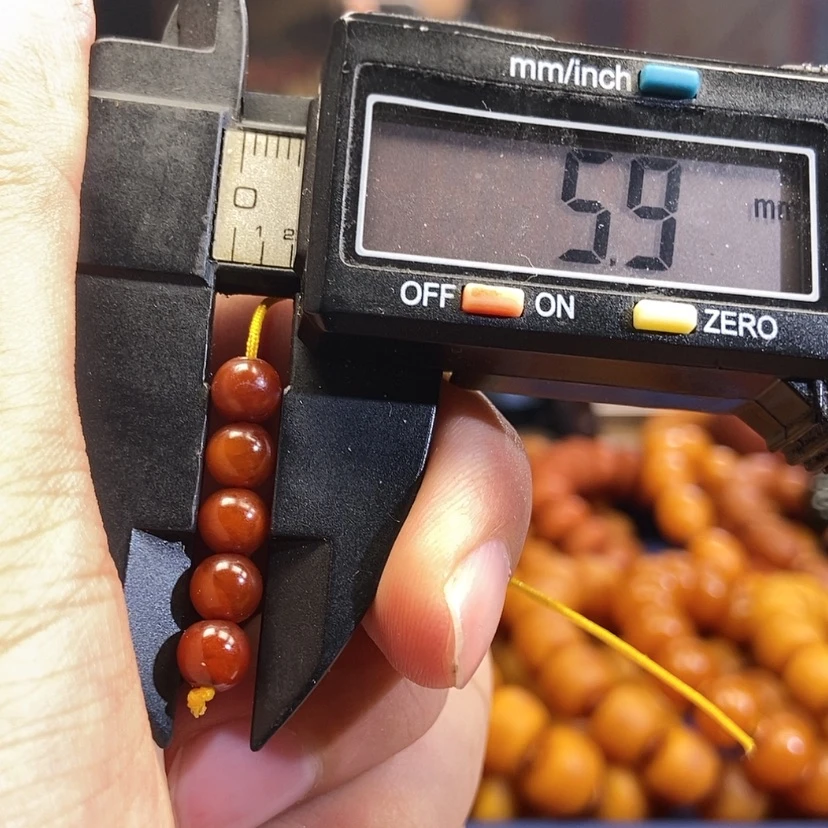 【闪购商品】蜜蜡未镶嵌珠宝奇石