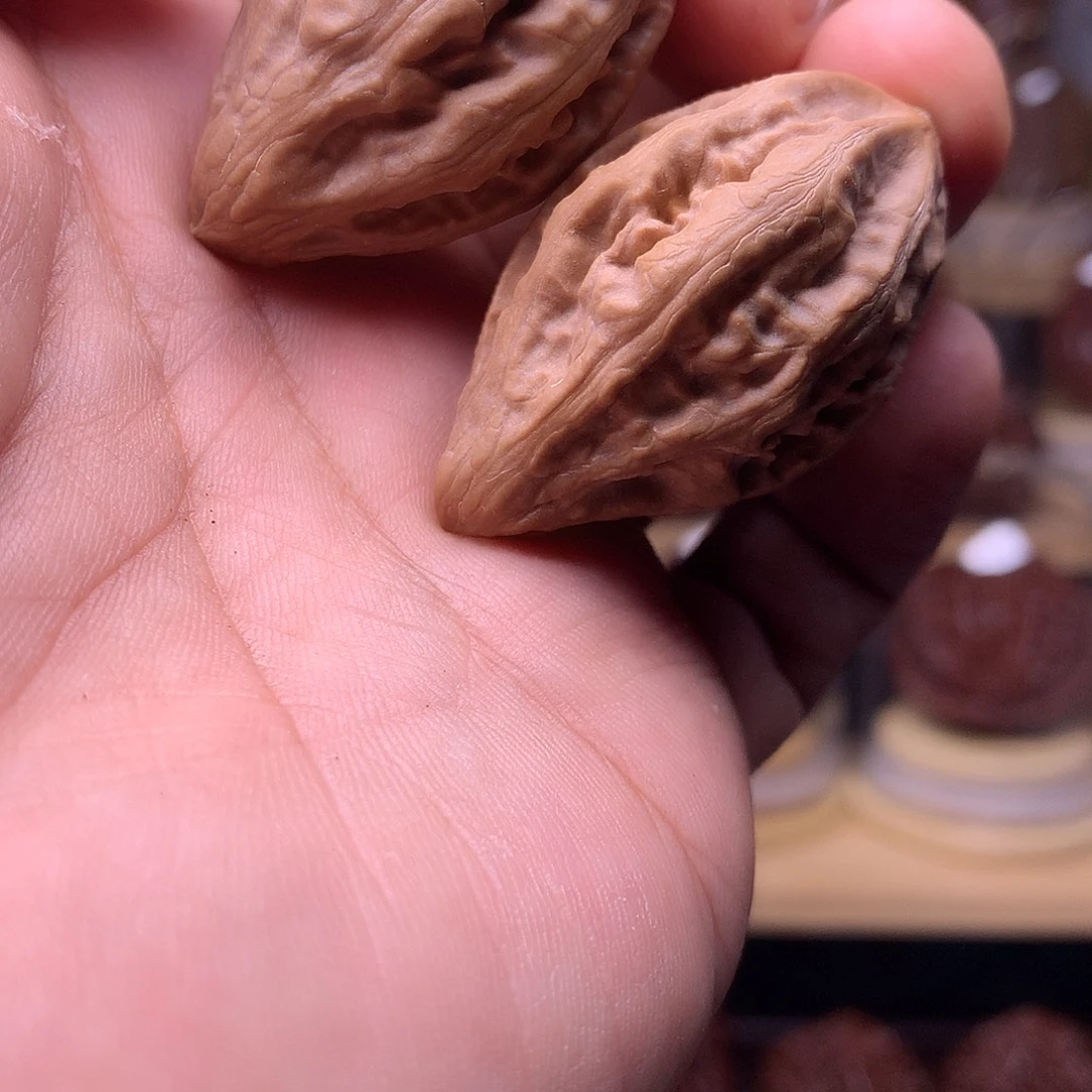 温***。把件文玩核桃东北楸子文玩核桃